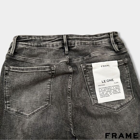 FRAME **NWT** “Le One Flare” Jeans - Hughes - Picture 13 of 13